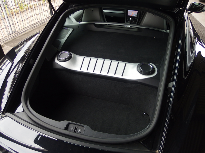 ポルシェ&nbsp;718 ケイマン&nbsp;正規ディーラー車　ブラックレザーシート　純正ナビ　バックカメラ　電動格納ミラー　オートライト  パークトロニック　純正アルミ&nbsp;中古車