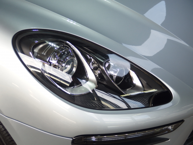 ポルシェ マカン S PDK 正規ディーラー車　右ハンドル　走行2.5万キロ台　Dメモリー付きパワーシート　純正ナビ・TV  バックカメラ 中古車