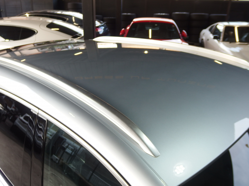 ポルシェ マカン S PDK 正規ディーラー車　右ハンドル　走行2.5万キロ台　Dメモリー付きパワーシート　純正ナビ・TV  バックカメラ 中古車