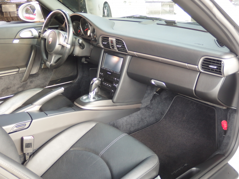 ポルシェ 911(Type997) カレラ  PDK 正規ディーラー車 左ハンドル EUR-GTコンプリートカー 中古車