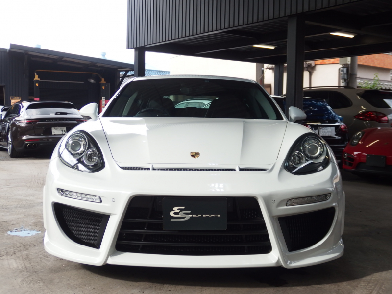 ポルシェ パナメーラ 正規ディーラー車  右ハンドル  EUR-GTエアロ  22inアルミ　ESダウンサス 中古車