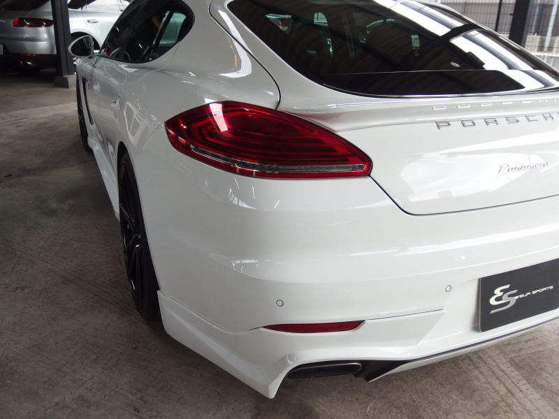 ポルシェ パナメーラ 正規ディーラー車  右ハンドル  EUR-GTエアロ  22inアルミ　ESダウンサス 中古車