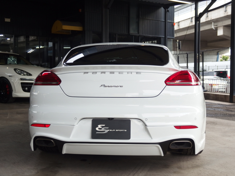 ポルシェ パナメーラ 正規ディーラー車  右ハンドル  EUR-GTエアロ  22inアルミ　ESダウンサス 中古車