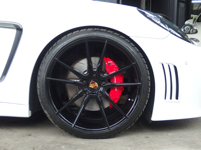 ポルシェ パナメーラ 正規ディーラー車  右ハンドル  EUR-GTエアロ  22inアルミ　ESダウンサス 中古車