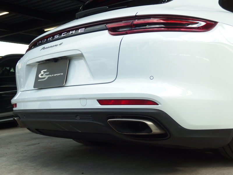 ポルシェ&nbsp;パナメーラ スポーツツーリスモ&nbsp;4　正規ディーラー車　PDK　パノラマサンルーフ　エアサス　&nbsp;中古車