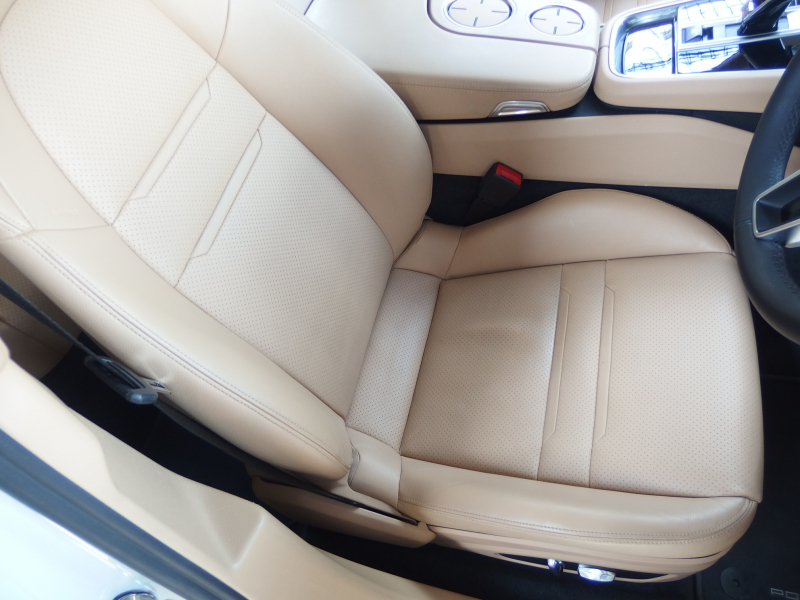 ポルシェ&nbsp;パナメーラ スポーツツーリスモ&nbsp;4　正規ディーラー車　PDK　パノラマサンルーフ　エアサス　&nbsp;中古車