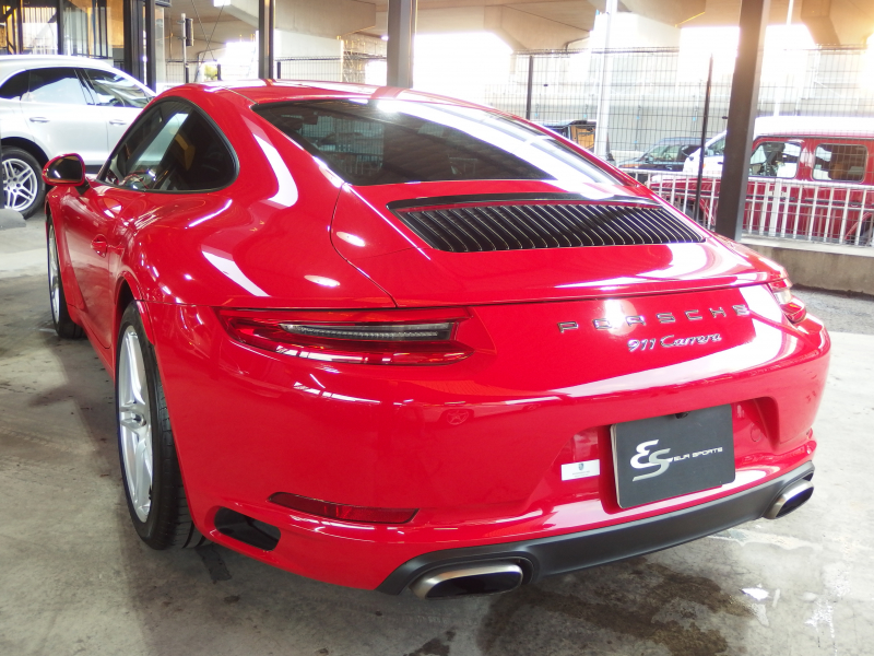 ポルシェ 911(Type991.2) カレラ　正規ディーラー車　左ハンドル　純正ナビ・CarPlay  バックカメラ　純正19インチアルミ　 中古車