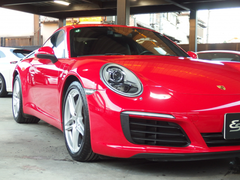 ポルシェ 911(Type991.2) カレラ　正規ディーラー車　左ハンドル　純正ナビ・CarPlay  バックカメラ　純正19インチアルミ　 中古車