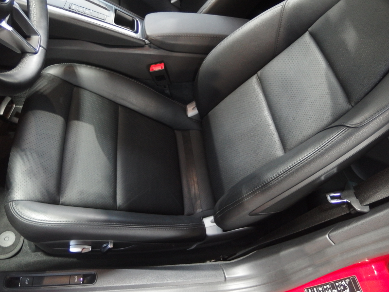 ポルシェ 911(Type991.2) カレラ　正規ディーラー車　左ハンドル　純正ナビ・CarPlay  バックカメラ　純正19インチアルミ　 中古車