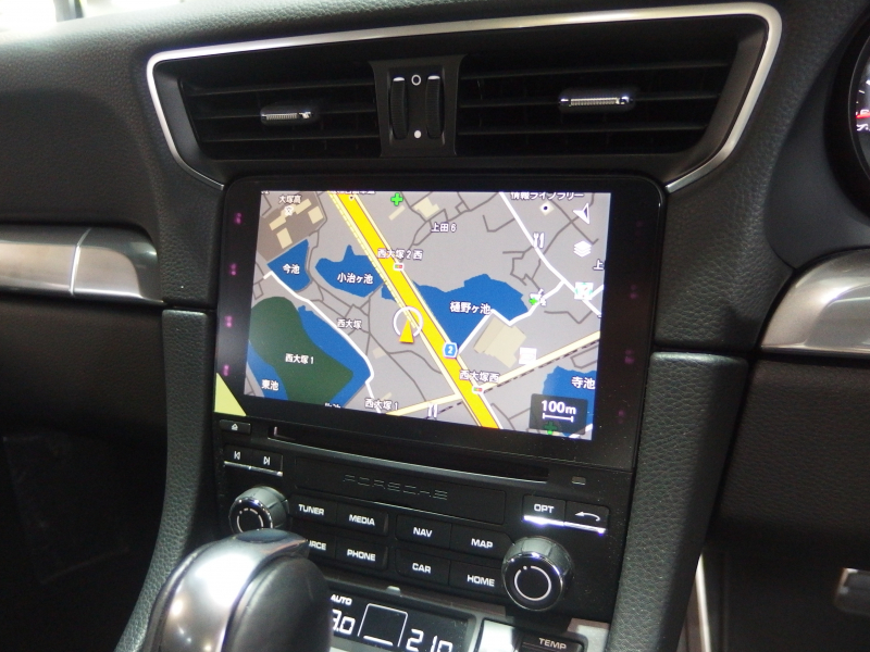 ポルシェ 911(Type991.2) 正規ディーラー車　右ハンドル　純正ナビCarPlay付き　社外バックカメラ　純正19インチアルミ　 中古車