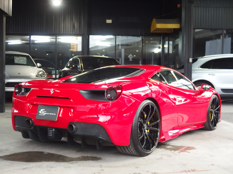 フェラーリ 488GTB 新車並行　ロベルタフロントリフター　フォージーアート21/22インチアルミ　ES可変バルブマフラー　ESエアロニウム（F /Sカナード） 中古車