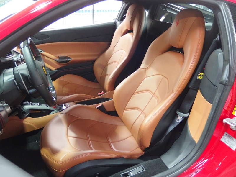 フェラーリ 488GTB 新車並行　ロベルタフロントリフター　フォージーアート21/22インチアルミ　ES可変バルブマフラー　ESエアロニウム（F /Sカナード） 中古車