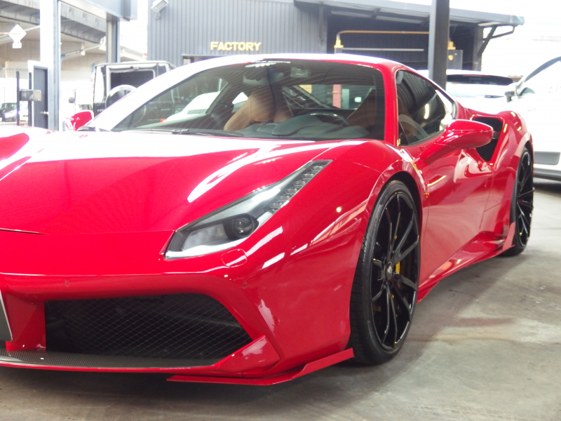 フェラーリ 488GTB 新車並行　ロベルタフロントリフター　フォージーアート21/22インチアルミ　ES可変バルブマフラー　ESエアロニウム（F /Sカナード） 中古車