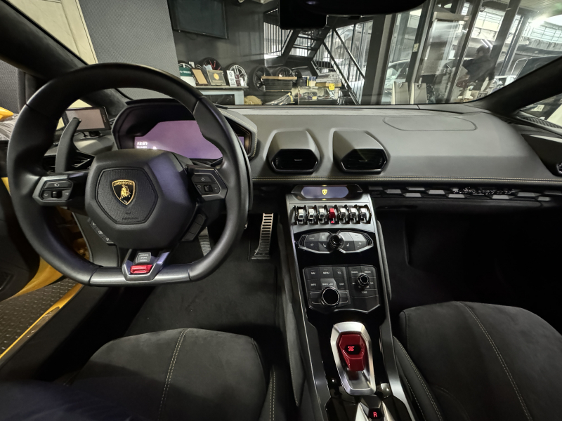 ランボルギーニ ウラカン LP580-2 正規ディーラー車 左ハンドル 純正20inアルミ フロントリフター ガラスエンジンフード 中古車