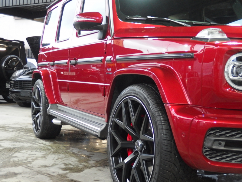 AMG Gクラス G63 AMGレザーエクスクルーシブパッケージ　左ハンドル　WALD24inアルミ　アイバッハダウンサス　電動サイドステップ　 中古車