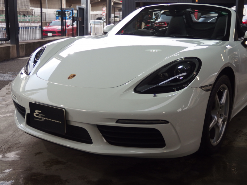 ポルシェ&nbsp;718 ボクスター&nbsp;スポーツクロノパッケージ　正規ディーラー車　右ハンドル　シートヒーター  オートエアコン　純正ナビ　社外地デジチューナー&nbsp;中古車
