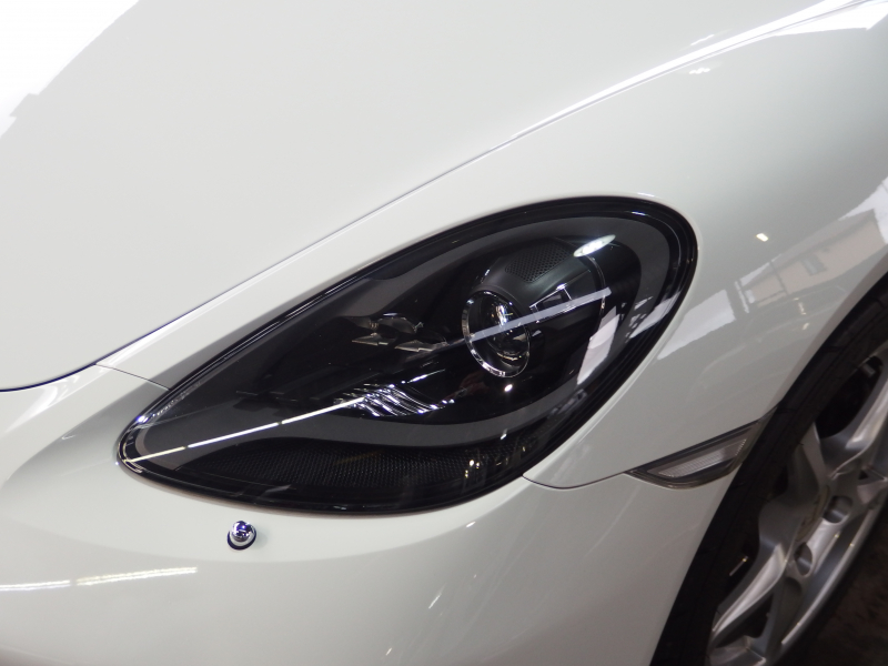 ポルシェ&nbsp;718 ボクスター&nbsp;スポーツクロノパッケージ　正規ディーラー車　右ハンドル　シートヒーター  オートエアコン　純正ナビ　社外地デジチューナー&nbsp;中古車