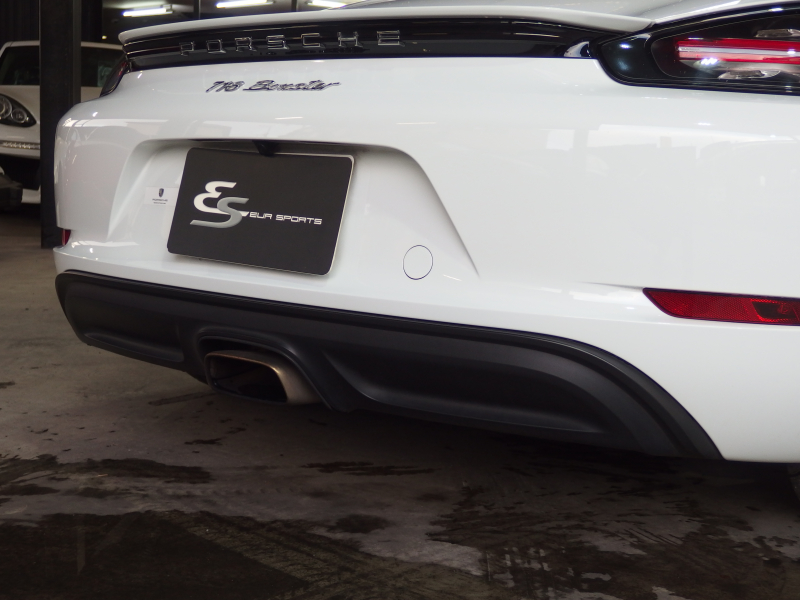 ポルシェ&nbsp;718 ボクスター&nbsp;スポーツクロノパッケージ　正規ディーラー車　右ハンドル　シートヒーター  オートエアコン　純正ナビ　社外地デジチューナー&nbsp;中古車