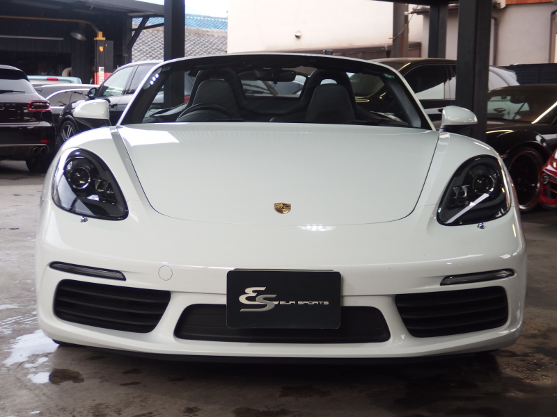 ポルシェ&nbsp;718 ボクスター&nbsp;スポーツクロノパッケージ　正規ディーラー車　右ハンドル　シートヒーター  オートエアコン　純正ナビ　社外地デジチューナー&nbsp;中古車