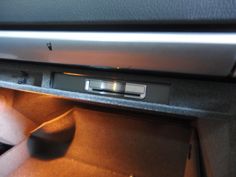 ポルシェ 911(Type997) カレラS 右ハンドル　正規ディーラー車　サンルーフ　EUR-GTエアロ　ESダウンサス　ESスポーツマフラー　社外19inアルミ 中古車