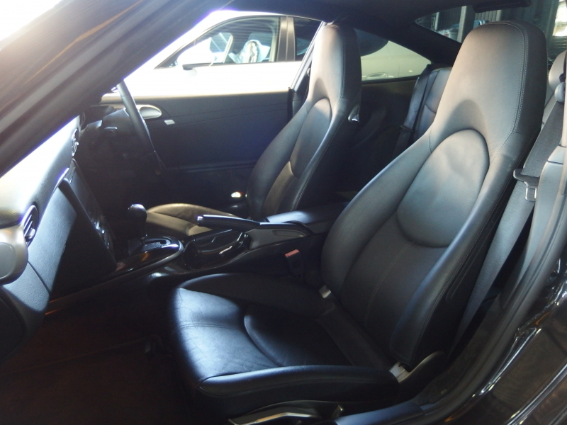 ポルシェ 911(Type997) カレラS 右ハンドル　正規ディーラー車　サンルーフ　EUR-GTエアロ　ESダウンサス　ESスポーツマフラー　社外19inアルミ 中古車