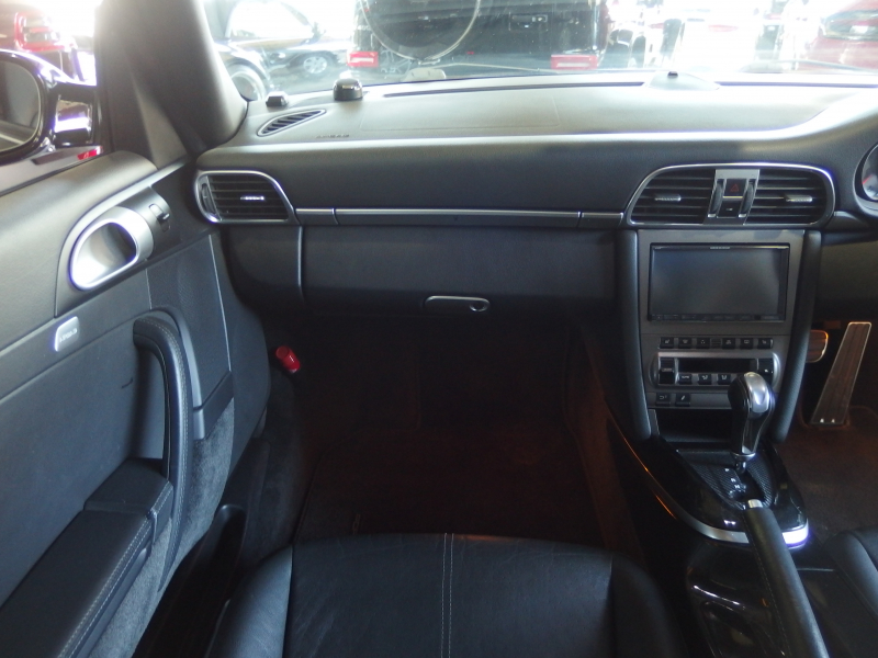 ポルシェ 911(Type997) カレラS 右ハンドル　正規ディーラー車　サンルーフ　EUR-GTエアロ　ESダウンサス　ESスポーツマフラー　社外19inアルミ 中古車