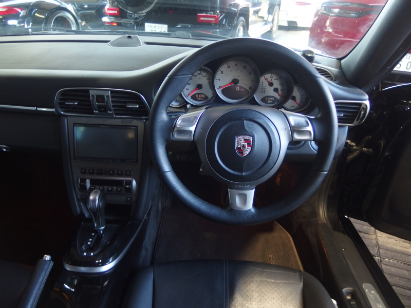 ポルシェ 911(Type997) カレラS 右ハンドル　正規ディーラー車　サンルーフ　EUR-GTエアロ　ESダウンサス　ESスポーツマフラー　社外19inアルミ 中古車