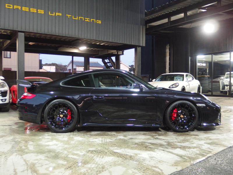 ポルシェ 911(Type997) カレラS 右ハンドル　正規ディーラー車　サンルーフ　EUR-GTエアロ　ESダウンサス　ESスポーツマフラー　社外19inアルミ 中古車