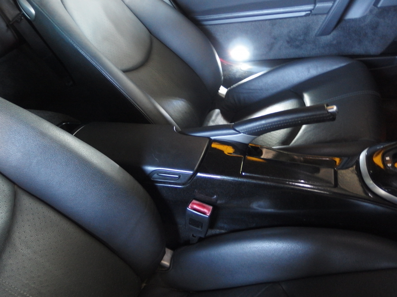 ポルシェ 911(Type997) カレラS 右ハンドル　正規ディーラー車　サンルーフ　EUR-GTエアロ　ESダウンサス　ESスポーツマフラー　社外19inアルミ 中古車