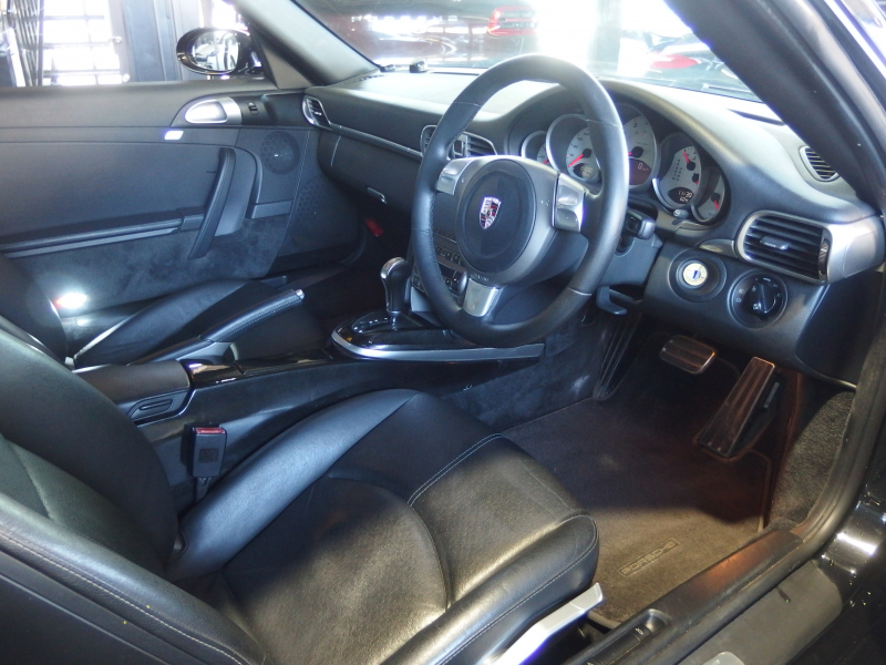 ポルシェ 911(Type997) カレラS 右ハンドル　正規ディーラー車　サンルーフ　EUR-GTエアロ　ESダウンサス　ESスポーツマフラー　社外19inアルミ 中古車