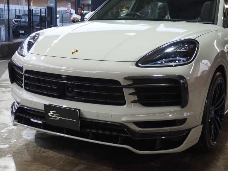 ポルシェ カイエン スポーツクロノパッケージ　EUR-GTエアロ　社外22in クレヨンオールペイント　エントリードライブ  CarPlay エアサス 中古車