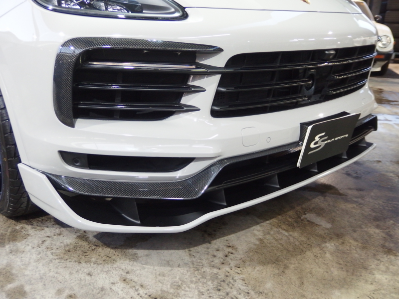 ポルシェ カイエン スポーツクロノパッケージ　EUR-GTエアロ　社外22in クレヨンオールペイント　エントリードライブ  CarPlay エアサス 中古車