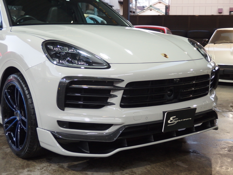 ポルシェ カイエン スポーツクロノパッケージ　EUR-GTエアロ　社外22in クレヨンオールペイント　エントリードライブ  CarPlay エアサス 中古車