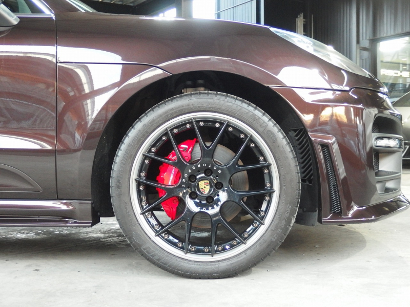 ポルシェ マカン S スポーツクロノパッケージ　正規ディーラー車　スマートキー　フロント左右シートヒーター   オールレザーインテリア 中古車