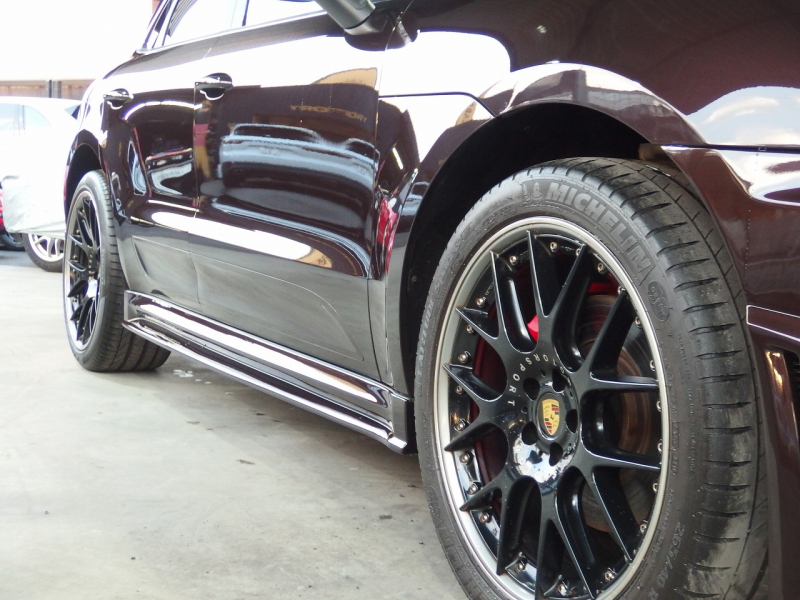 ポルシェ マカン S スポーツクロノパッケージ　正規ディーラー車　スマートキー　フロント左右シートヒーター   オールレザーインテリア 中古車