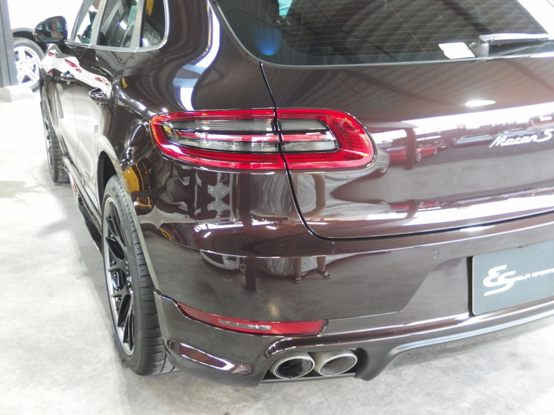 ポルシェ マカン S スポーツクロノパッケージ　正規ディーラー車　スマートキー　フロント左右シートヒーター   オールレザーインテリア 中古車