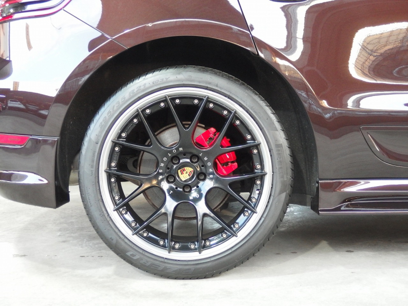 ポルシェ マカン S スポーツクロノパッケージ　正規ディーラー車　スマートキー　フロント左右シートヒーター   オールレザーインテリア 中古車