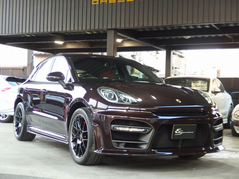 ポルシェ マカン S スポーツクロノパッケージ　正規ディーラー車　スマートキー　フロント左右シートヒーター   オールレザーインテリア 中古車