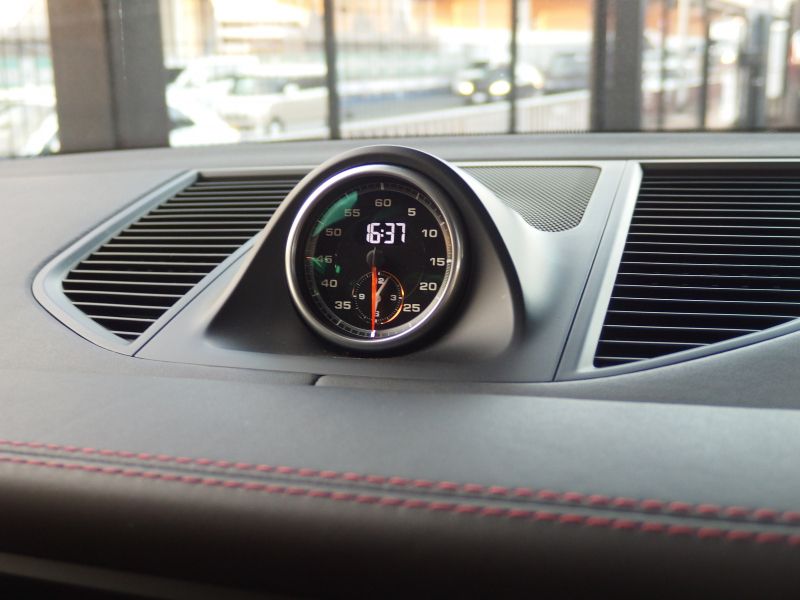 ポルシェ マカン S スポーツクロノパッケージ　正規ディーラー車　スマートキー　フロント左右シートヒーター   オールレザーインテリア 中古車