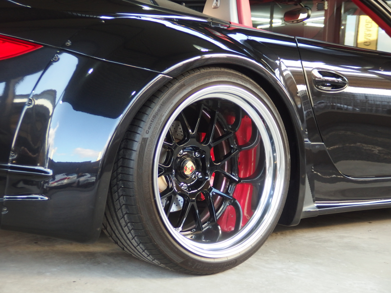 ポルシェ 911(Type997) カレラSカブリオレ　スポーツクロノPKG レッドレザー インテリア　ES可変バルブマフラー　社外ダックテール 中古車