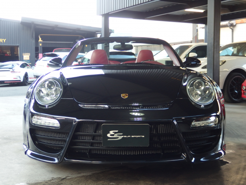 ポルシェ 911(Type997) カレラSカブリオレ　スポーツクロノPKG レッドレザー インテリア　ES可変バルブマフラー　社外ダックテール 中古車