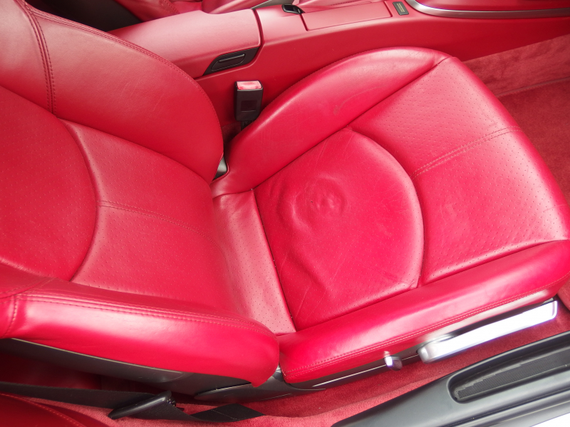 ポルシェ 911(Type997) カレラSカブリオレ　スポーツクロノPKG レッドレザー インテリア　ES可変バルブマフラー　社外ダックテール 中古車