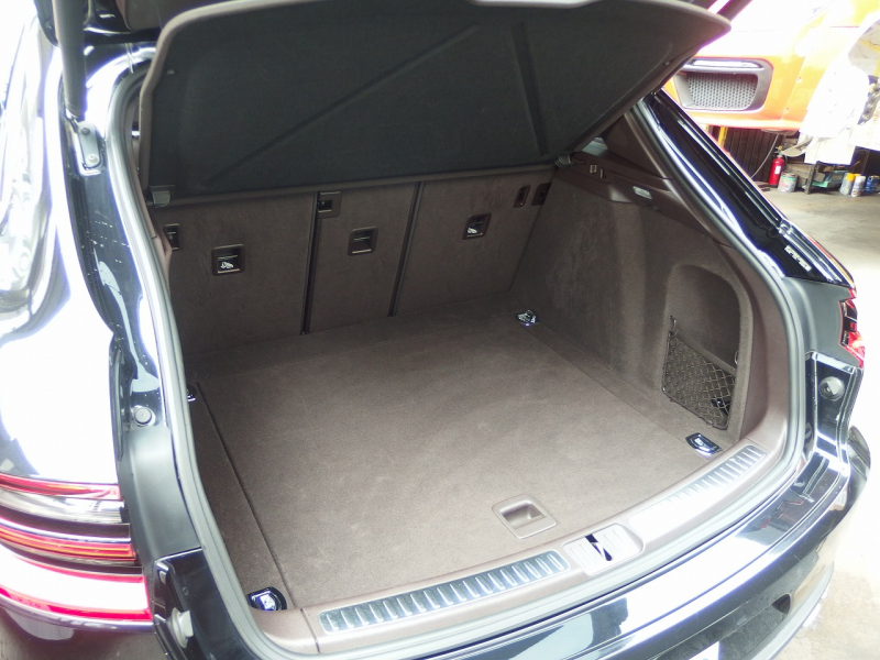 ポルシェ&nbsp;マカン&nbsp;ターボ 　正規D車　PDK　純正21inアルミ　オールレザーインテリア　アダプティブスポーツシート&nbsp;中古車