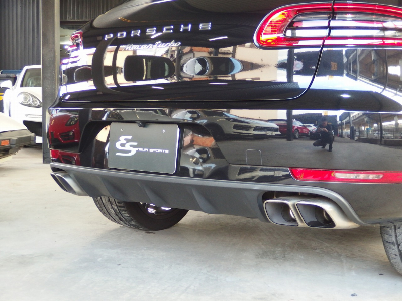 ポルシェ&nbsp;マカン&nbsp;ターボ 　正規D車　PDK　純正21inアルミ　オールレザーインテリア　アダプティブスポーツシート&nbsp;中古車