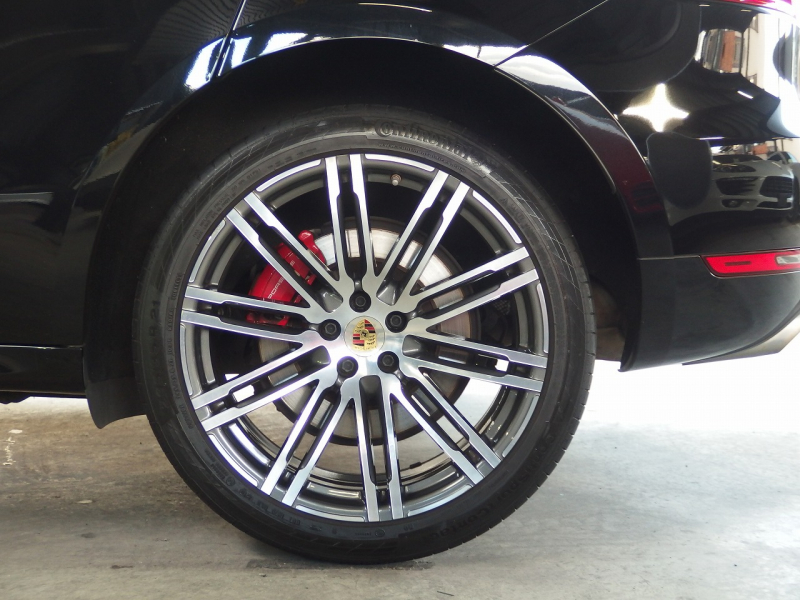 ポルシェ&nbsp;マカン&nbsp;ターボ 　正規D車　PDK　純正21inアルミ　オールレザーインテリア　アダプティブスポーツシート&nbsp;中古車