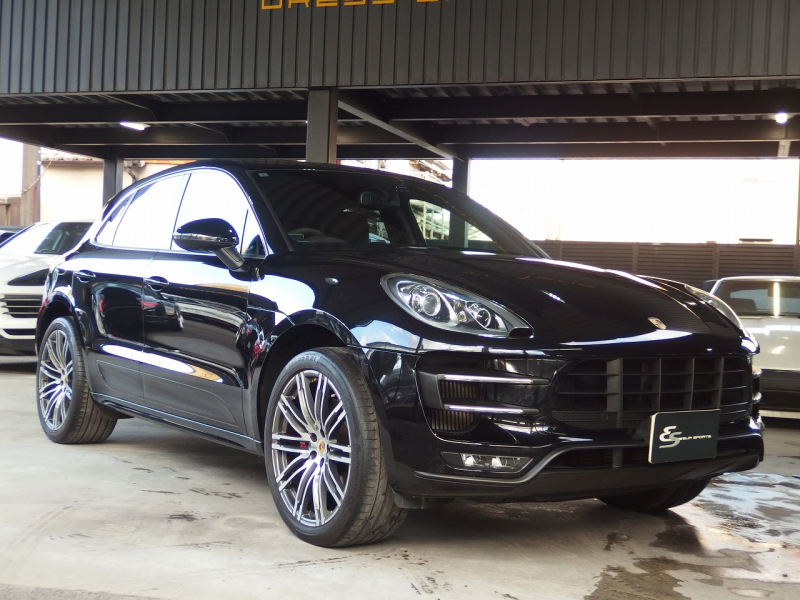 ポルシェ&nbsp;マカン&nbsp;ターボ 　正規D車　PDK　純正21inアルミ　オールレザーインテリア　アダプティブスポーツシート&nbsp;中古車