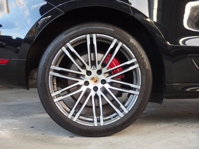 ポルシェ&nbsp;マカン&nbsp;ターボ 　正規D車　PDK　純正21inアルミ　オールレザーインテリア　アダプティブスポーツシート&nbsp;中古車