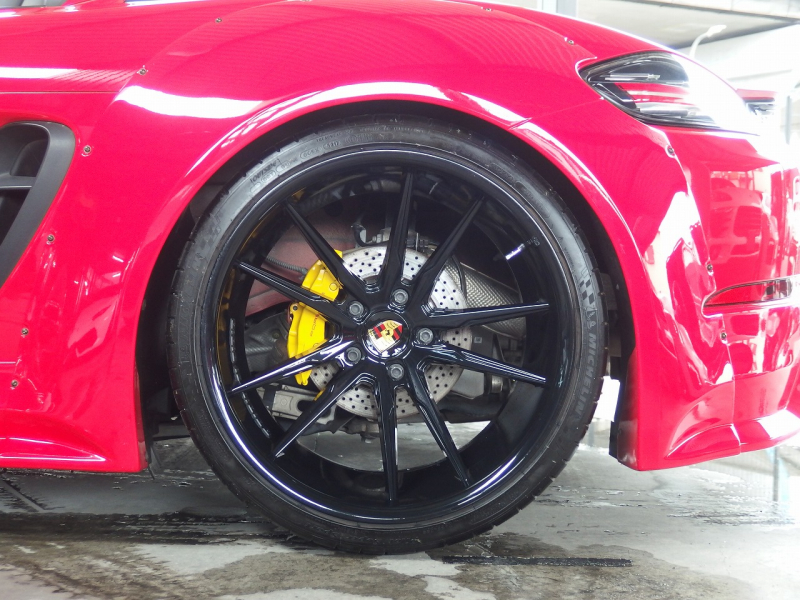 ポルシェ&nbsp;718 ボクスター&nbsp;EUR-GTワイドボディキット　専用21インチアルミホイール　社外ローダウンサス　スポクロPKG&nbsp;中古車