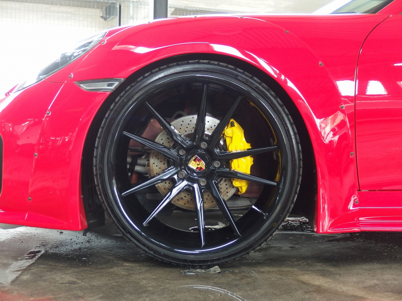 ポルシェ&nbsp;718 ボクスター&nbsp;EUR-GTワイドボディキット　専用21インチアルミホイール　社外ローダウンサス　スポクロPKG&nbsp;中古車