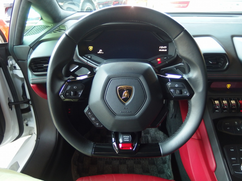 ランボルギーニ&nbsp;ウラカン&nbsp;LP610-4　スパイダー　正規ディーラー車　左ハンドル　純正20インチアルミ　フロントリフター　シートヒーター&nbsp;中古車